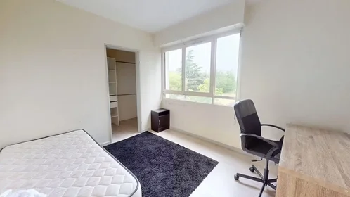 Özel oda konumu Rue Louis Mirault, Sanitas Rotonde, 3 10 görüntüsü
