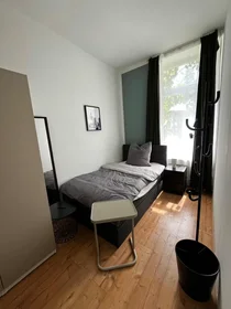 Chambre privée à Landgrafenstraße, Innenstadt II, image 1 de 9