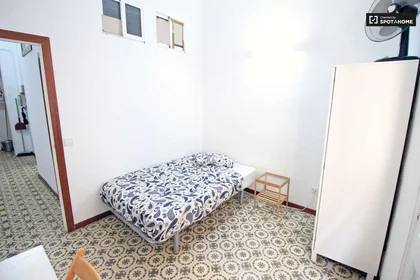 Chambre privée à Carrer de Ferlandina, image 1 de 19