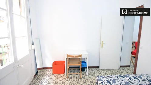 Chambre privée à Carrer de Ferlandina, image 4 de 19