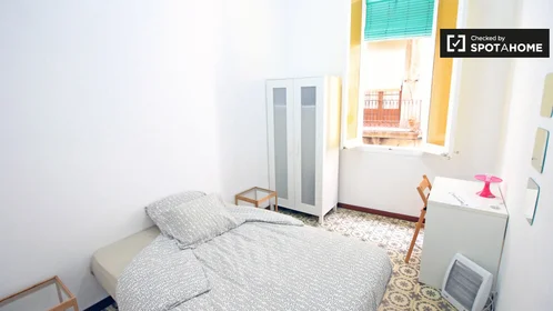 Chambre privée à Carrer de Ferlandina, image 7 de 19