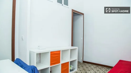 Chambre privée à Carrer de Ferlandina, image 9 de 19