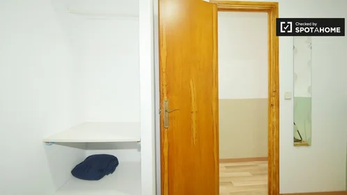 私人房间 在 Carrer de Valldonzella, 08001 Barcelona, Spain, 19的图像4
