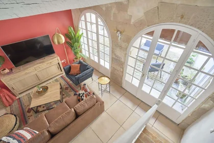 Quarto privado em 64 Rue Gambetta, 51100 Reims, France, imagem 2 de 38