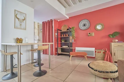 Quarto privado em 64 Rue Gambetta, 51100 Reims, France, imagem 12 de 38