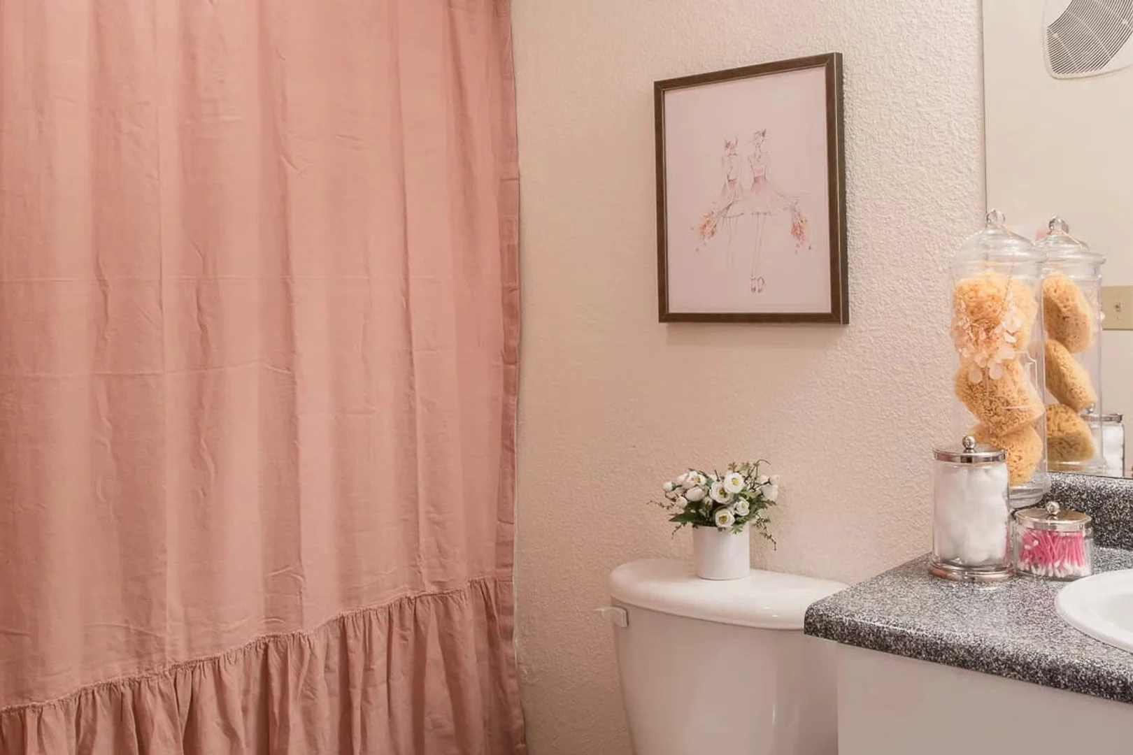 Habitación para estudiantes en  con modernas comodidades