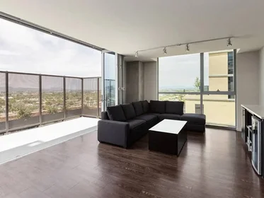 Stanza privata in North Tyndall Avenue, immagine 2 di 30