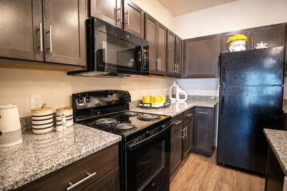 Habitación privada en Potranco Road, imagen 18 de 37