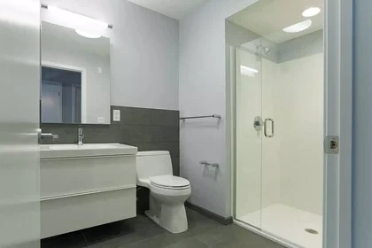 Quarto privado em East Armour Boulevard, imagem 1 de 10