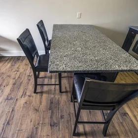 Quarto privado em East Fayette Street, imagem 19 de 40