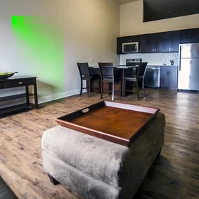 Quarto privado em East Fayette Street, imagem 26 de 40