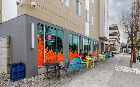 Quarto privado em East Fayette Street, imagem 28 de 40