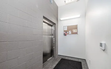 Quarto privado em East Fayette Street, imagem 34 de 40