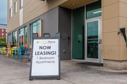 Quarto privado em East Fayette Street, imagem 40 de 40