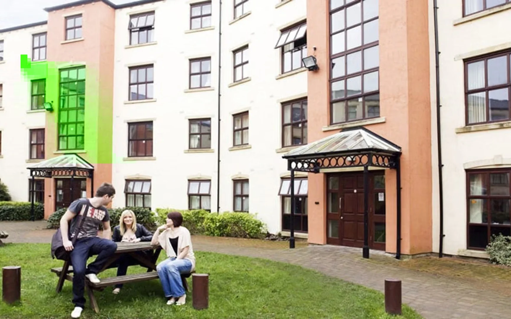 Student-friendly room in  with modern amenities