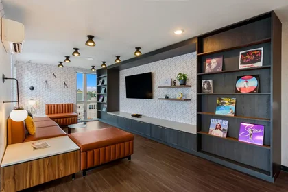 Private room at Brooklyn Avenue Northeast, image 12 of 29
