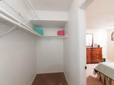 Studio at East Riverside Drive, image 21 of 35