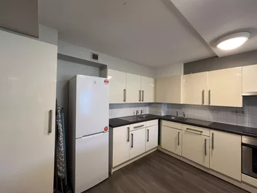 Habitación privada en Cobourg Street, imagen 25 de 49