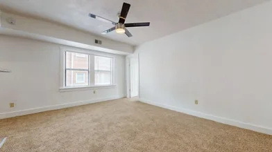 Private room at East Armour Boulevard, image 1 of 10