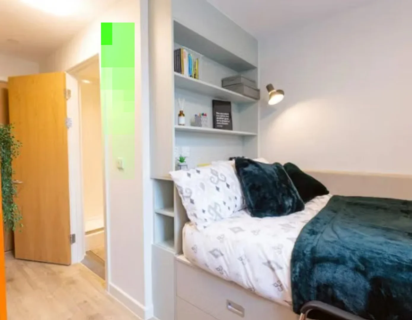 Quarto para alugar em apartamento de estudantes em , totalmente mobilado