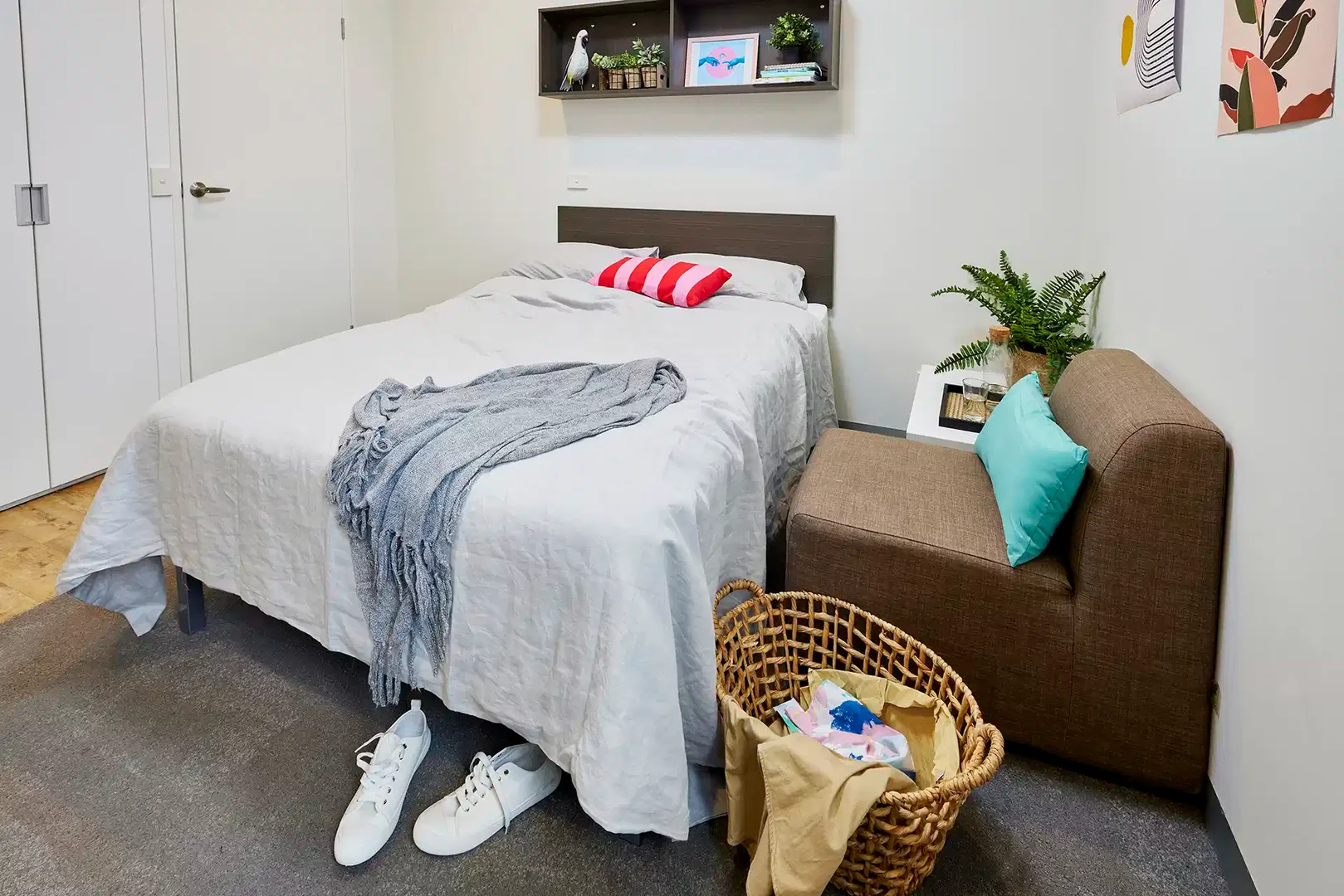 Niedrogi apartament typu studio z niezbędnymi funkcjami w 