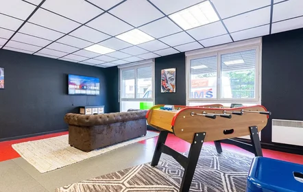 Studio at Rue des Herideaux, image 9 of 12