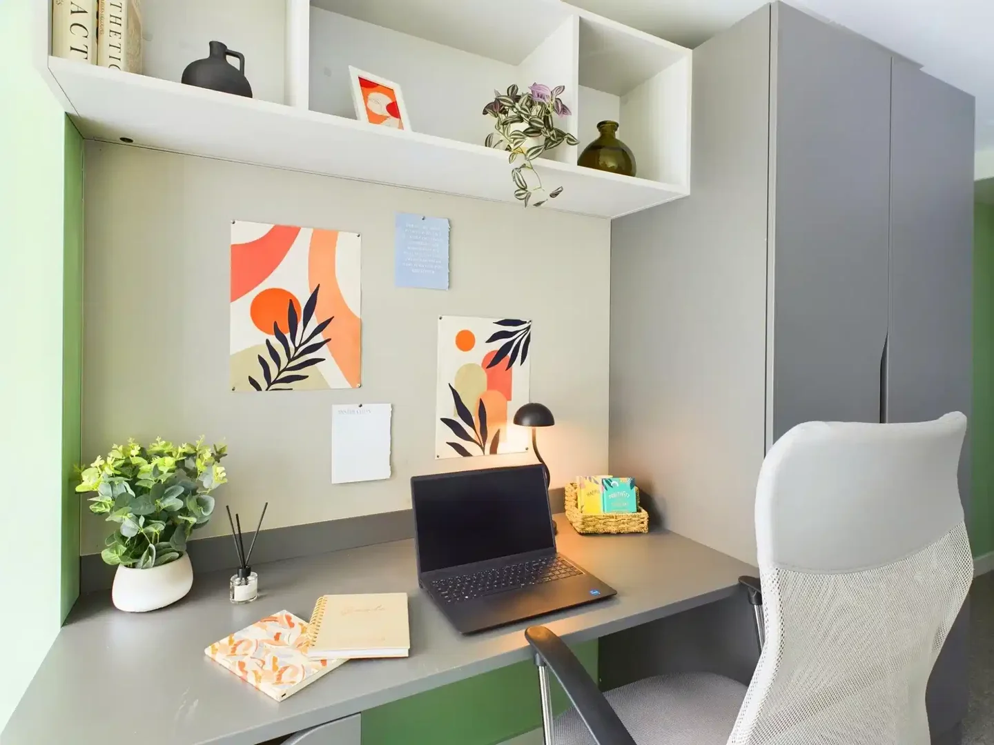 Self-contained studio for students in central 