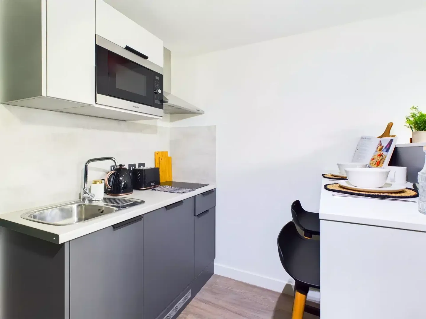 Fully equipped studio flat for students in 