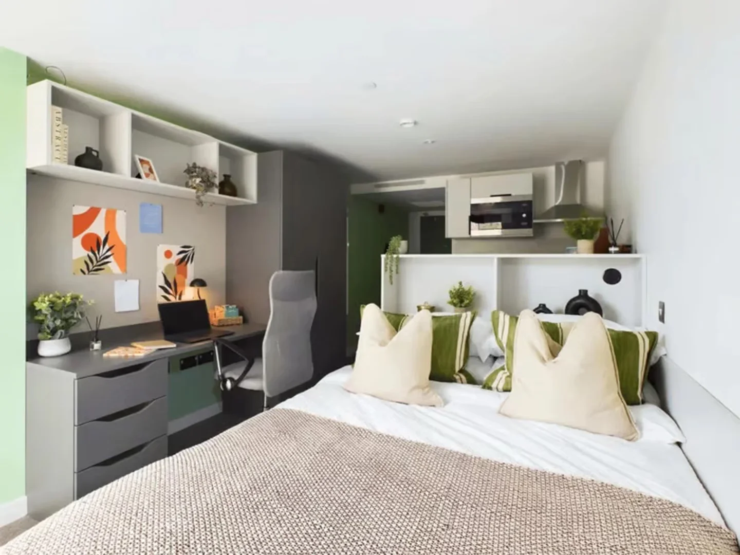 Modern student studio with complete amenities in 