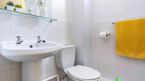 Stanza privata in High Street, immagine 4 di 19