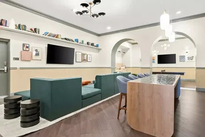 Quarto privado em 15th Avenue Southeast, imagem 14 de 24