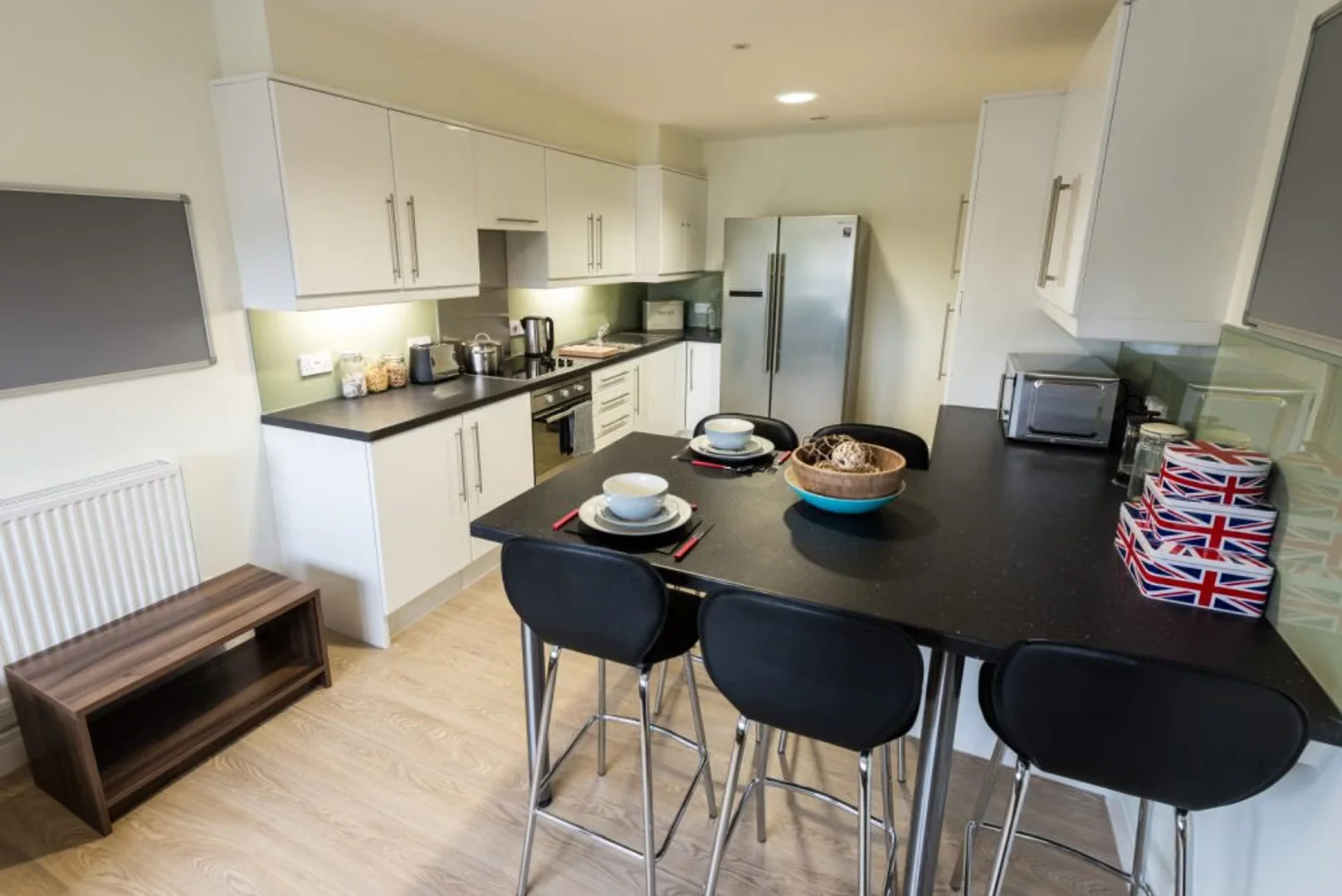 Habitación para estudiantes en  con área de estudio y facilidades compartidas