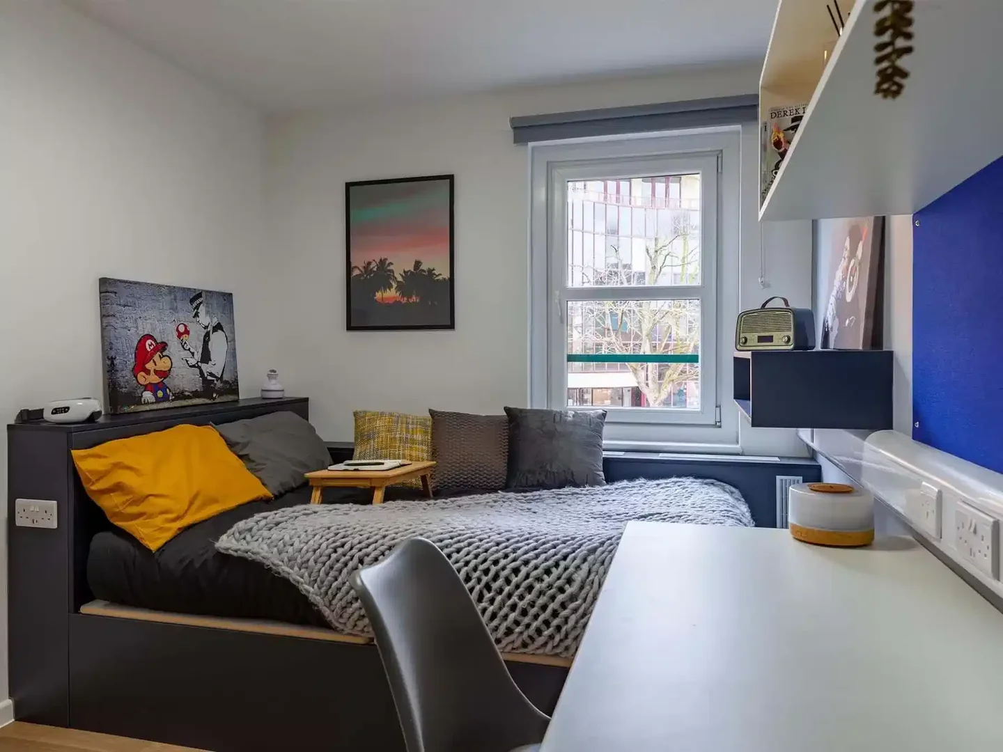 Habitación en apartamento estudiantil en alquiler en , completamente amueblado