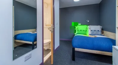 Private room at Hedgefield Way, image 1 of 10
