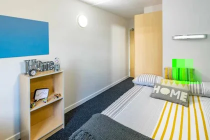 Private room at Leighton Street, image 1 of 10