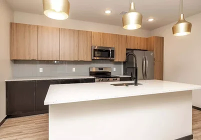 Private room at South Riverside Drive, image 24 of 34