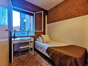 Private room at 28028, image 1 of 10