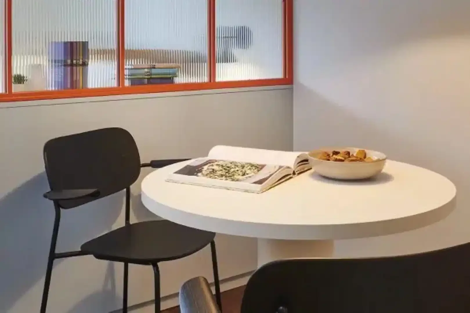 Camera per studenti in  con area studio e servizi in comune