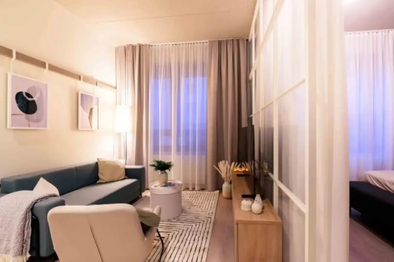 Quarto para alugar em apartamento de estudantes em , totalmente mobilado