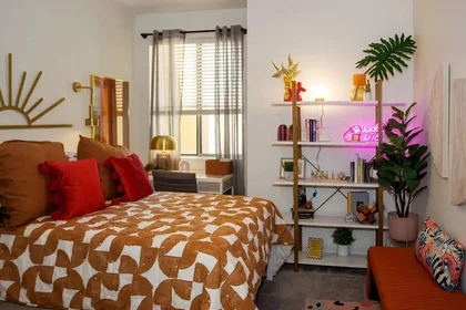 Private room at East Apache Boulevard, image 37 of 49