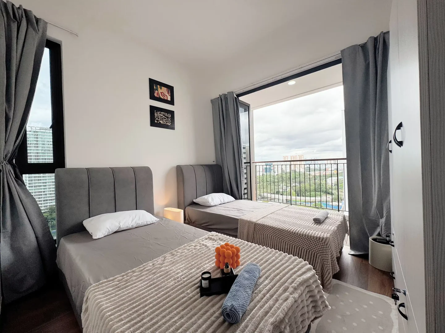 Chambre confortable pour étudiants disponible dans 