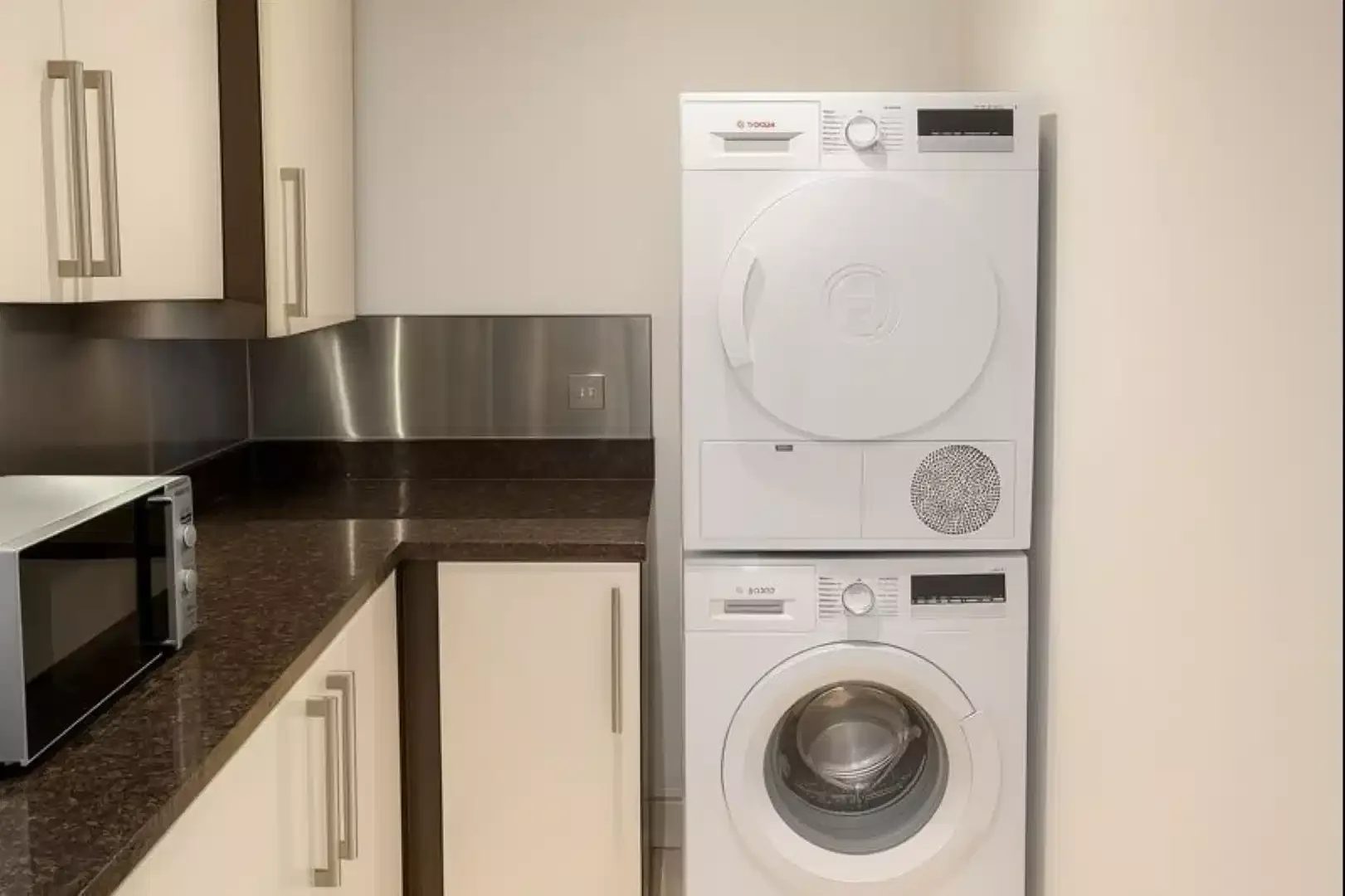 Budget-friendly student room close to campus in 
