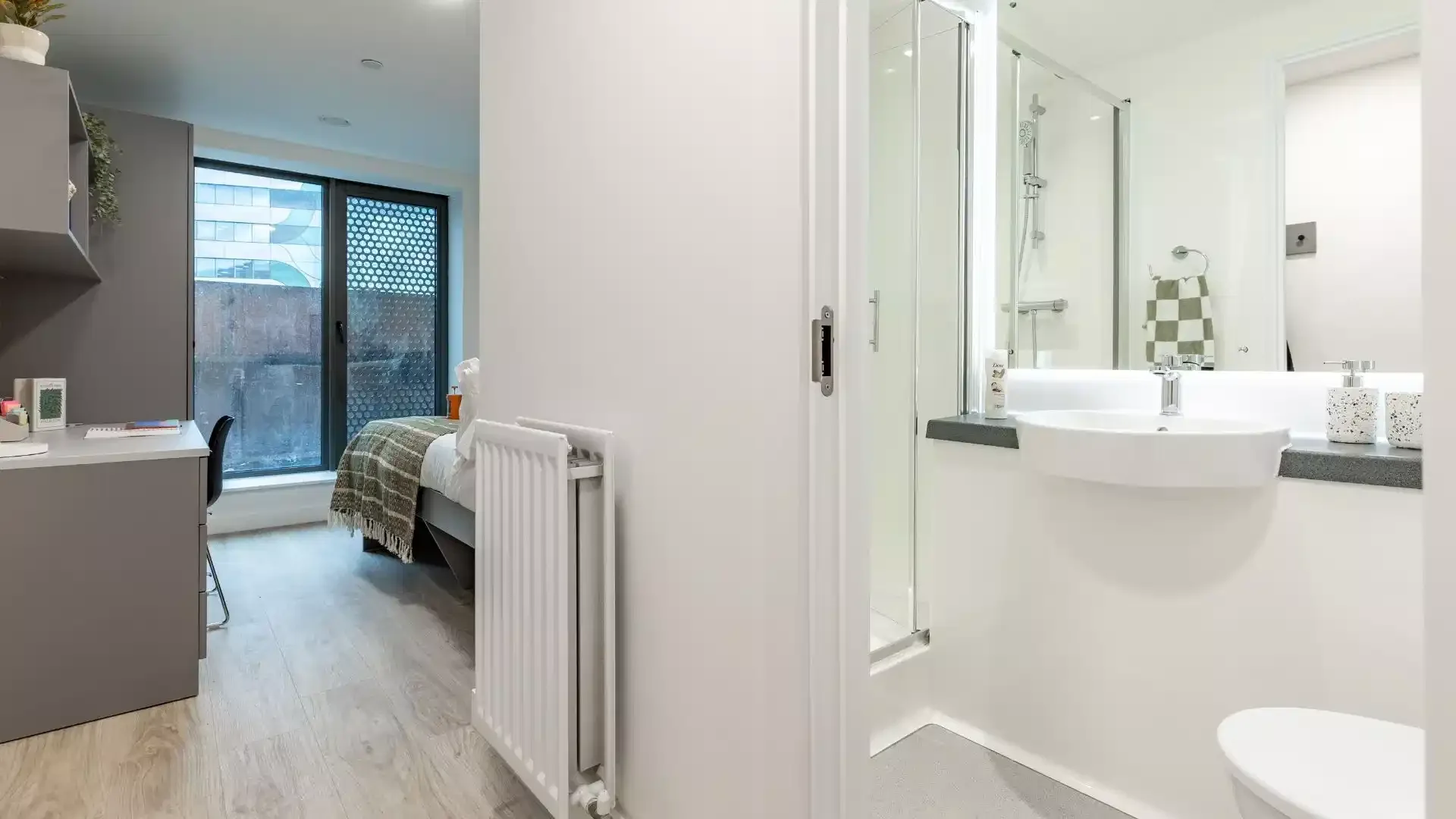 Habitación en apartamento estudiantil en alquiler en , completamente amueblado