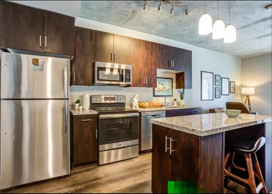 Chambre privée à South Forest Avenue, image 15 de 19