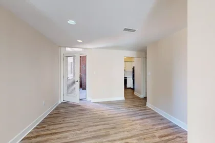 Quarto privado em Clara Avenue, imagem 11 de 25