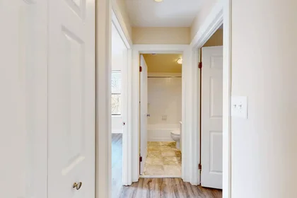 Quarto privado em Clara Avenue, imagem 8 de 25