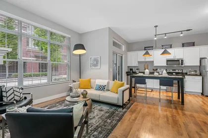 Chambre privée à East 9th Avenue, image 15 de 15