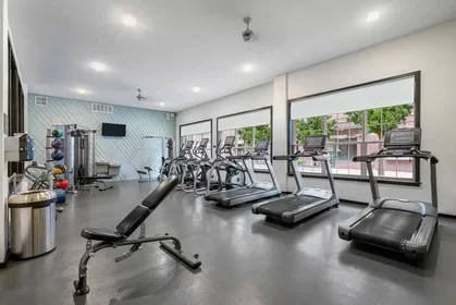 Stanza privata in East 9th Avenue, immagine 9 di 15