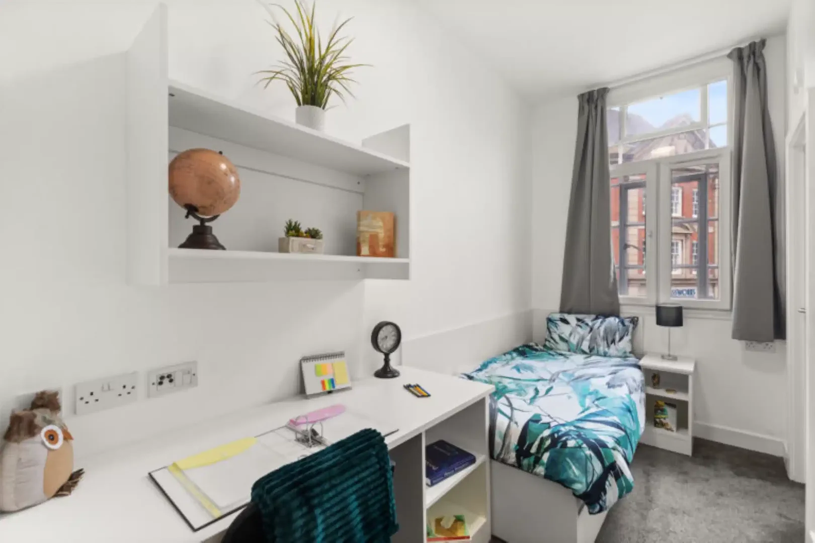 Zimmer in Studentenwohnung in  zu vermieten, voll möbliert