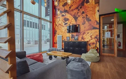 Studio at Quai François Mitterrand, image 15 of 27